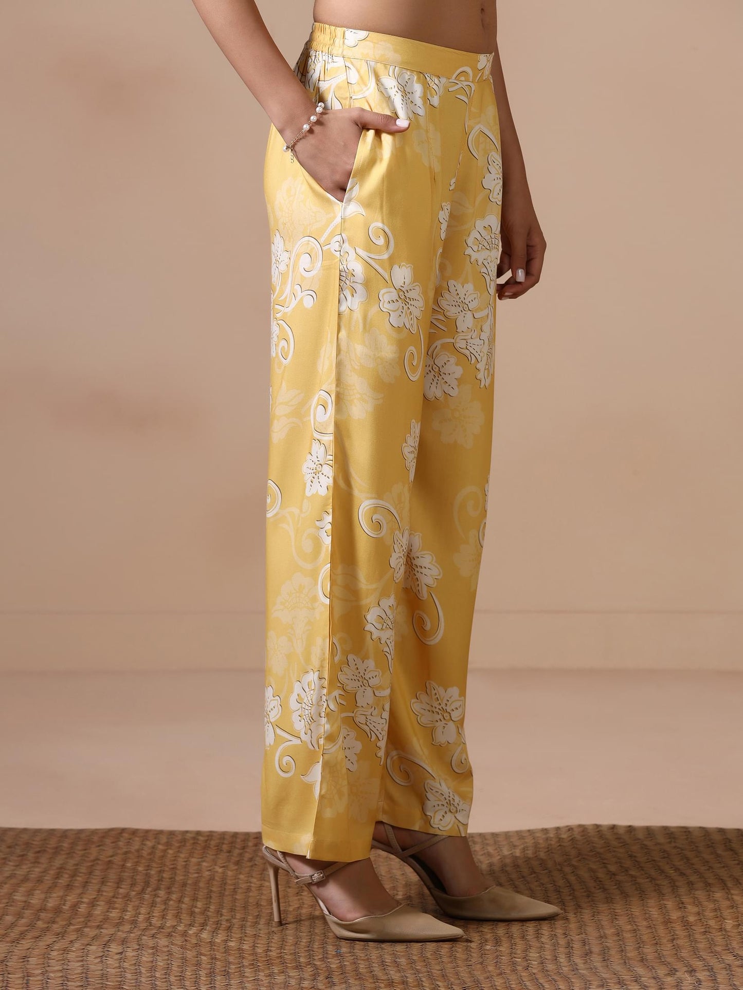 Women Liva Yellow Floral Print Co Ord Set