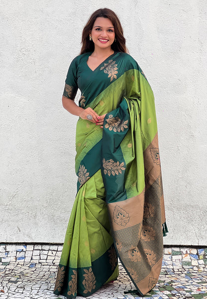 Green Banarasi Silk Blend Saree With Blouse Piece